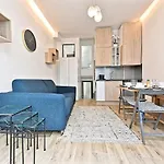 Duplex agréable et comfortable dans le 9ème
