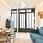 Duplex agréable et comfortable dans le 9ème